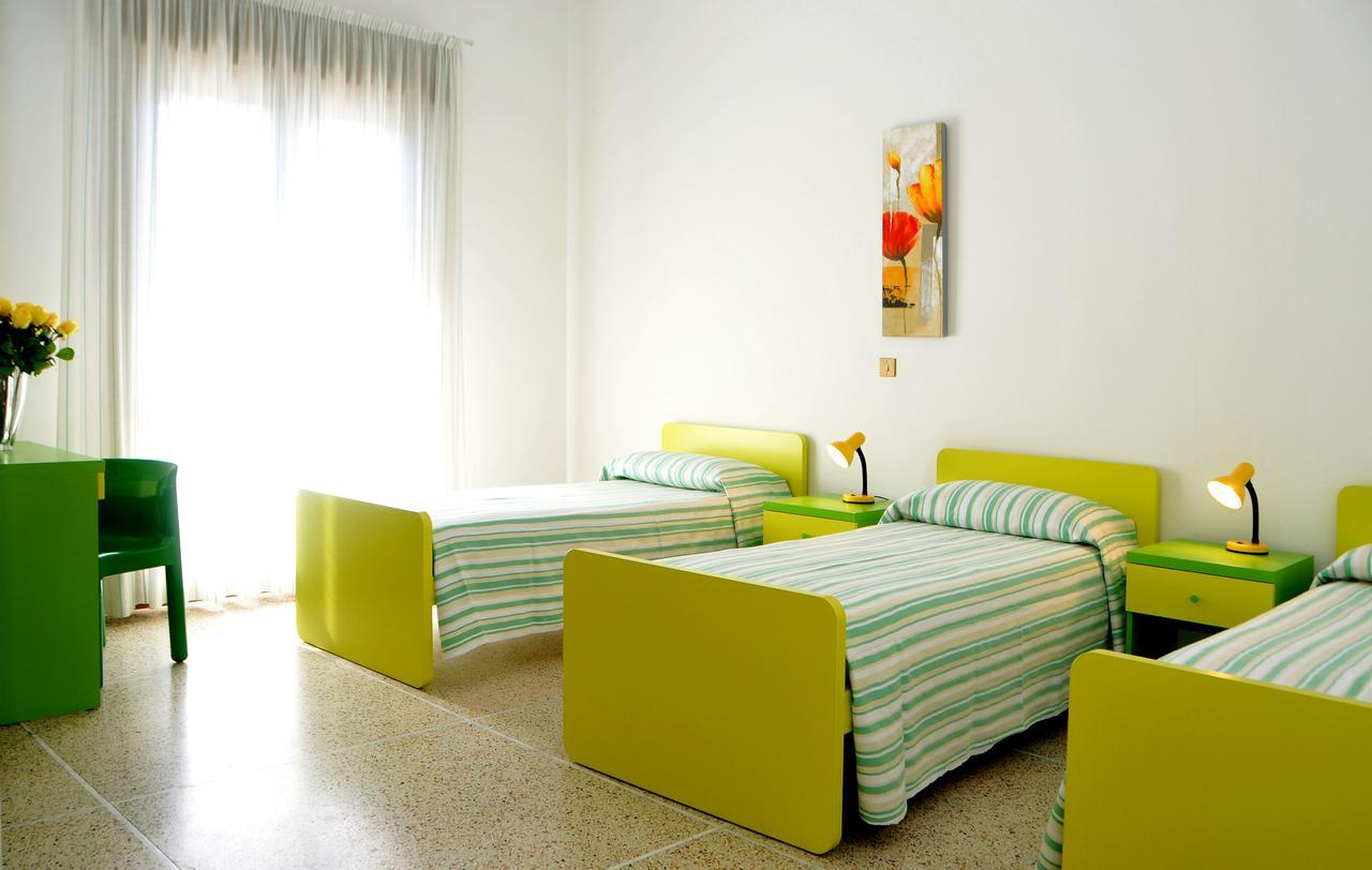 Casa Marina Bruno E Paola Mari Hotell Caorle Exteriör bild