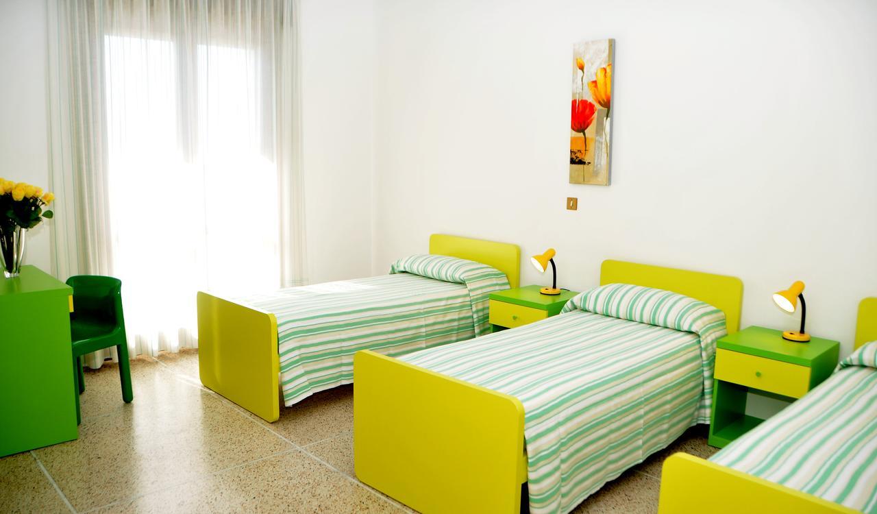 Casa Marina Bruno E Paola Mari Hotell Caorle Exteriör bild