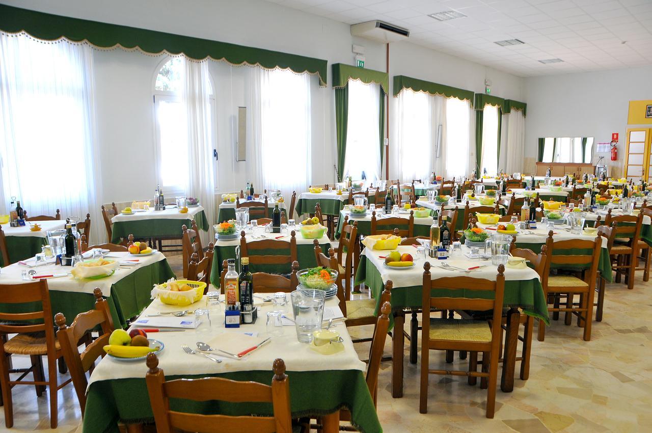 Casa Marina Bruno E Paola Mari Hotell Caorle Exteriör bild